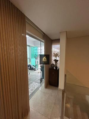 Apartamento 4 quartos  banheiros 200m²

