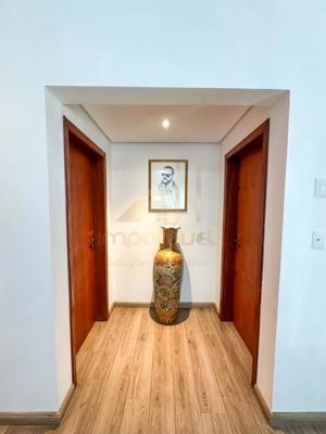 Casa 5 quartos 6 banheiros 810m²
