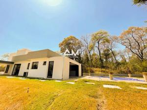 Apartamento 4 quartos 3 banheiros 300m²