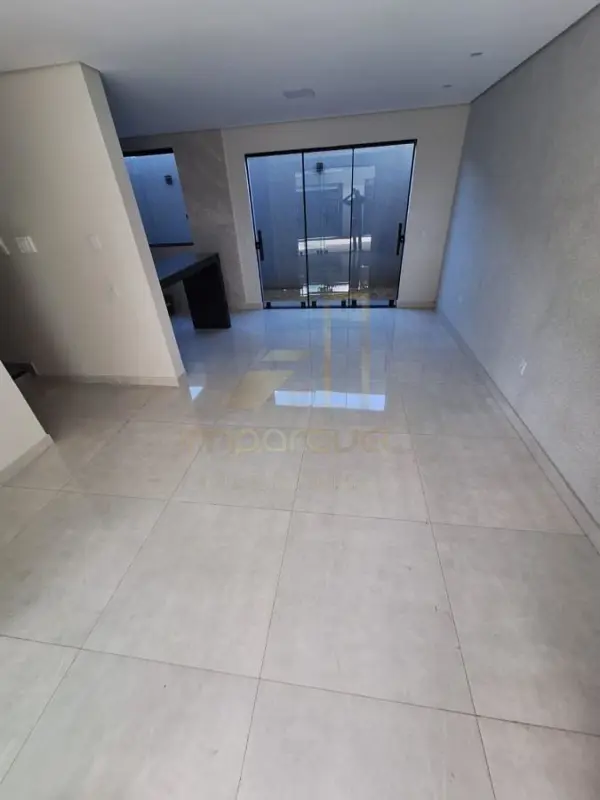 Casa 3 quartos 3 banheiros 160m²
