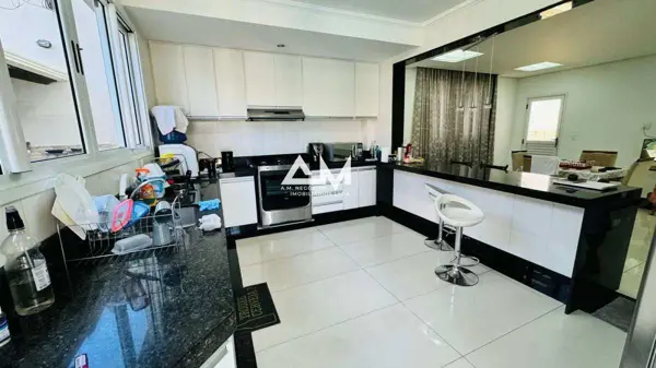 Apartamento 4 quartos 1 banheiro 320m²