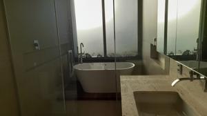 Casa em condomínio 4 vagas 460m²
