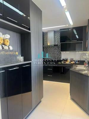 Apartamento 3 quartos 2 banheiros 