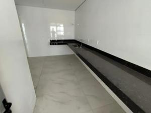 Casa 3 quartos 2 banheiros 
