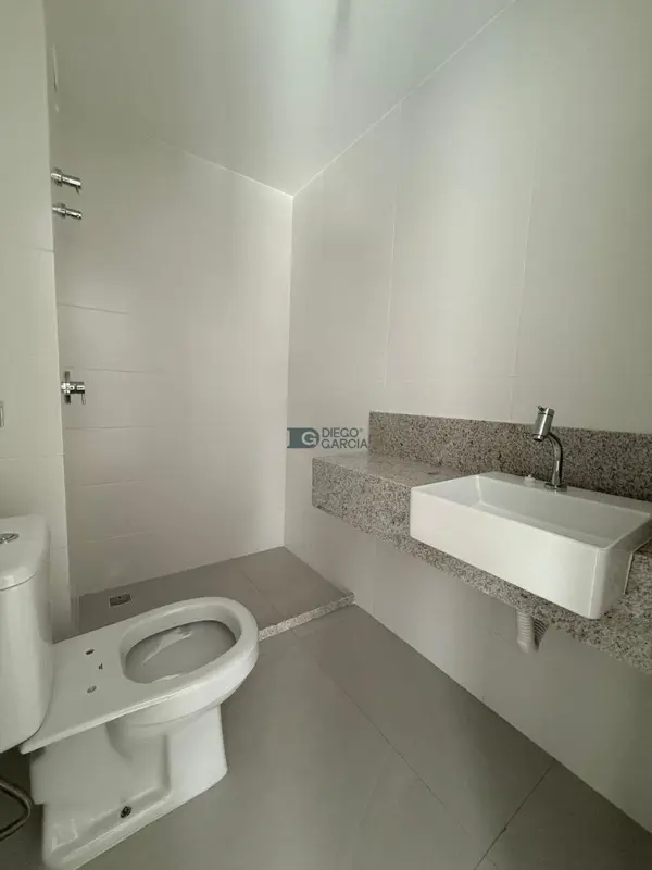 Apartamento 3 quartos 2 banheiros 104m²