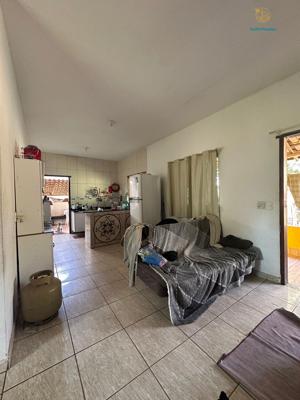 Sítio 3 quartos 1 banheiro 180m²
