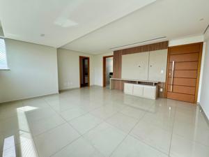 Apartamento 3 quartos 2 banheiros 180m²