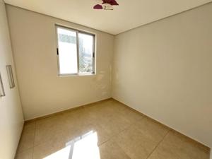 Apartamento 3 quartos 3 banheiros 140m²
