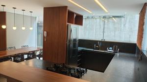 Apartamento 3 quartos 3 banheiros 240m²