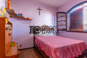 Casa 5 quartos 5 vagas 360m²

