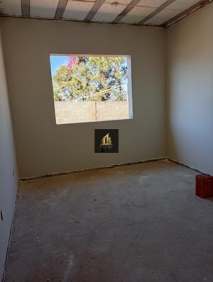 Casa 4 quartos 1 banheiro 220m²