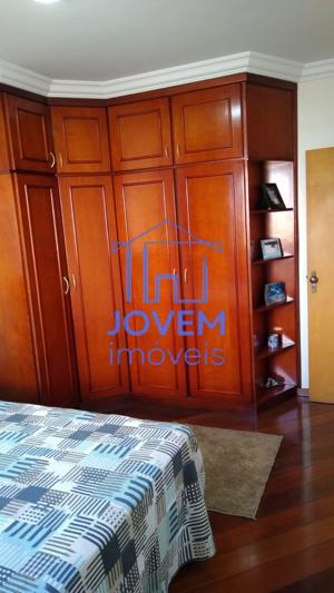 Casa 3 quartos 3 banheiros 230m²