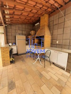 Casa 4 quartos 3 banheiros 198m²