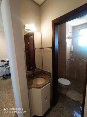Apartamento 3 quartos 4 banheiros 161m²