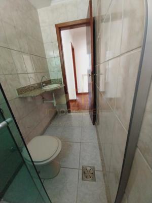 Apartamento 3 quartos 3 banheiros 143m²
