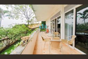 Apartamento 6 quartos  banheiros 