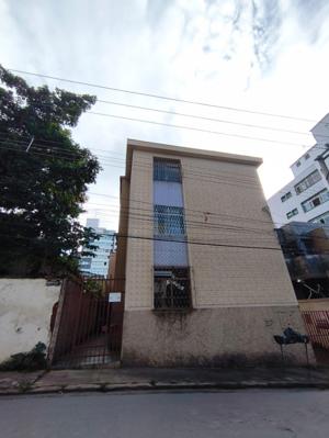 Apartamento 3 quartos 2 banheiros 180m²