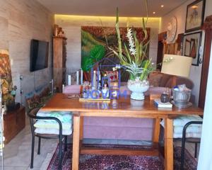 Apartamento 4 quartos  banheiros 140m²