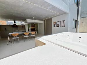 Apartamento 3 quartos 2 banheiros 360m²