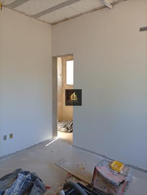 Casa 4 quartos 1 banheiro 220m²