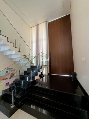 Apartamento 3 quartos 2 banheiros 1365m²