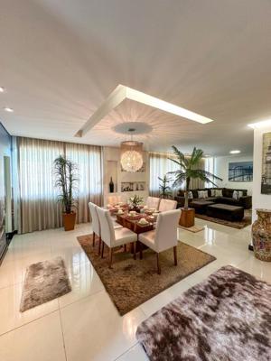 Casa 5 quartos 6 banheiros 810m²
