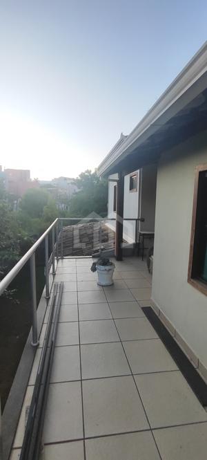 Casa 3 quartos 3 vagas 180m²
