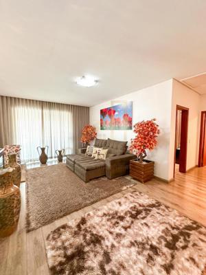Casa 5 quartos 6 banheiros 810m²
