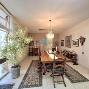 Apartamento 6 quartos 3 banheiros 1800m²