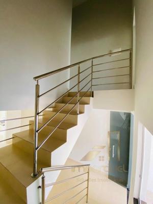 Casa 3 quartos 2 banheiros 300m²
