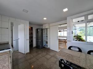 Cobertura 4 quartos 4 vagas 318m²
