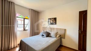 Casa 6 quartos 2 vagas 279m²