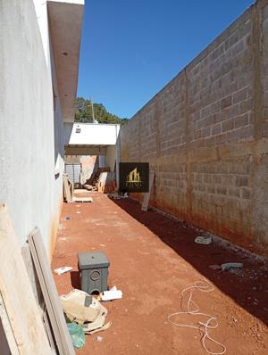 Casa 4 quartos 1 banheiro 220m²