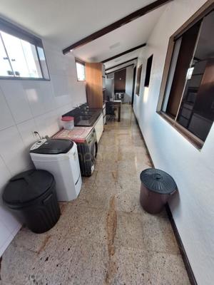 Casa 3 quartos 2 banheiros 
