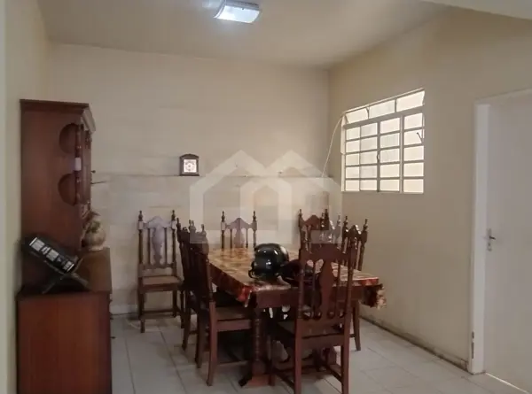 Casa 5 quartos 2 vagas 278m²