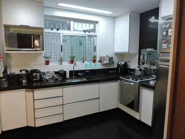 Apartamento 4 quartos 3 banheiros 215m²