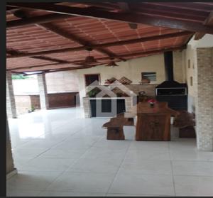 Chácara 2 quartos 4 vagas 200m²