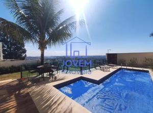 Casa em condomínio 4 quartos 4 banheiros 637m²