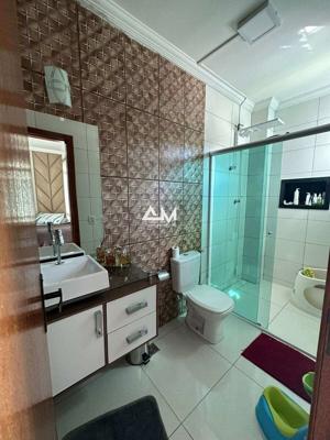 Apartamento 3 quartos 2 banheiros 270m²