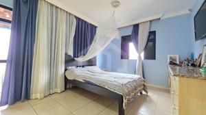 Casa 6 quartos 1 vaga 240m²