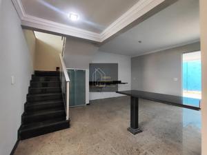 Apartamento 3 quartos 2 banheiros 234m²
