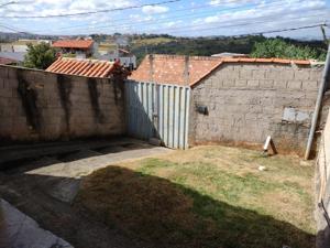 Casa 2 quartos 1 banheiro 175m²