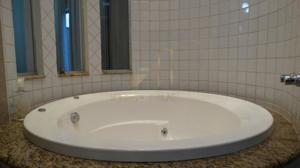 Casa 3 quartos 4 banheiros 210,98m²
