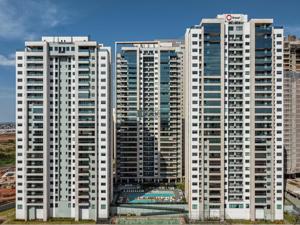 Apartamento 3 quartos 4 banheiros 137m²