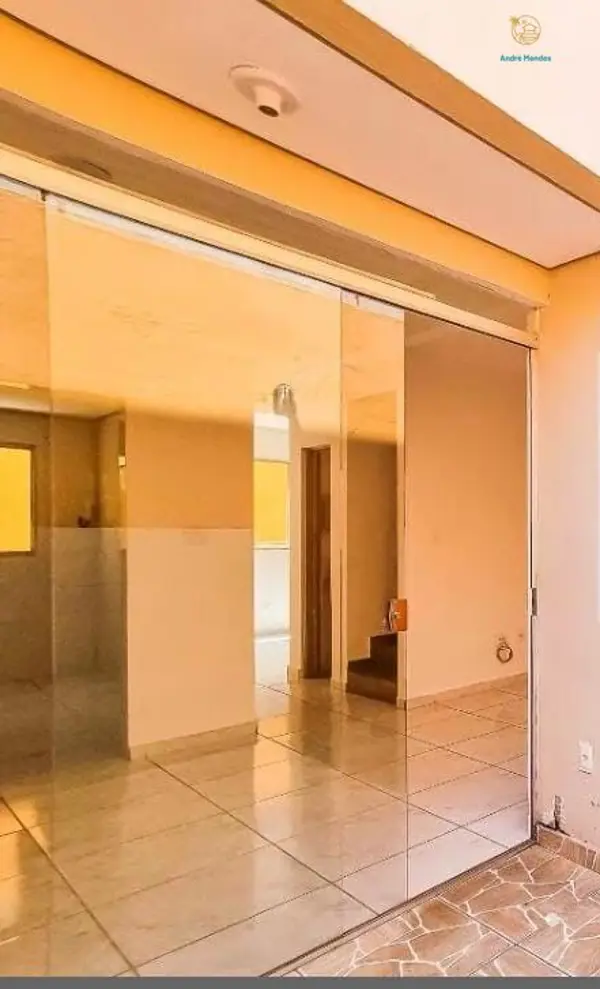 Casa 3 quartos 2 banheiros 