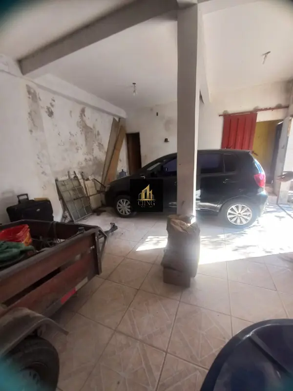 Casa 3 quartos 2 banheiros 360m²