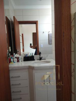 Apartamento 3 quartos 2 banheiros 

