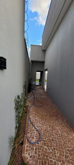 Apartamento 3 quartos 2 banheiros 175m²