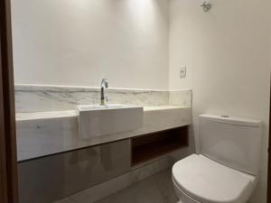 Apartamento 3 quartos 5 banheiros 310m²