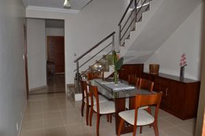 Casa 4 quartos 4 banheiros 
